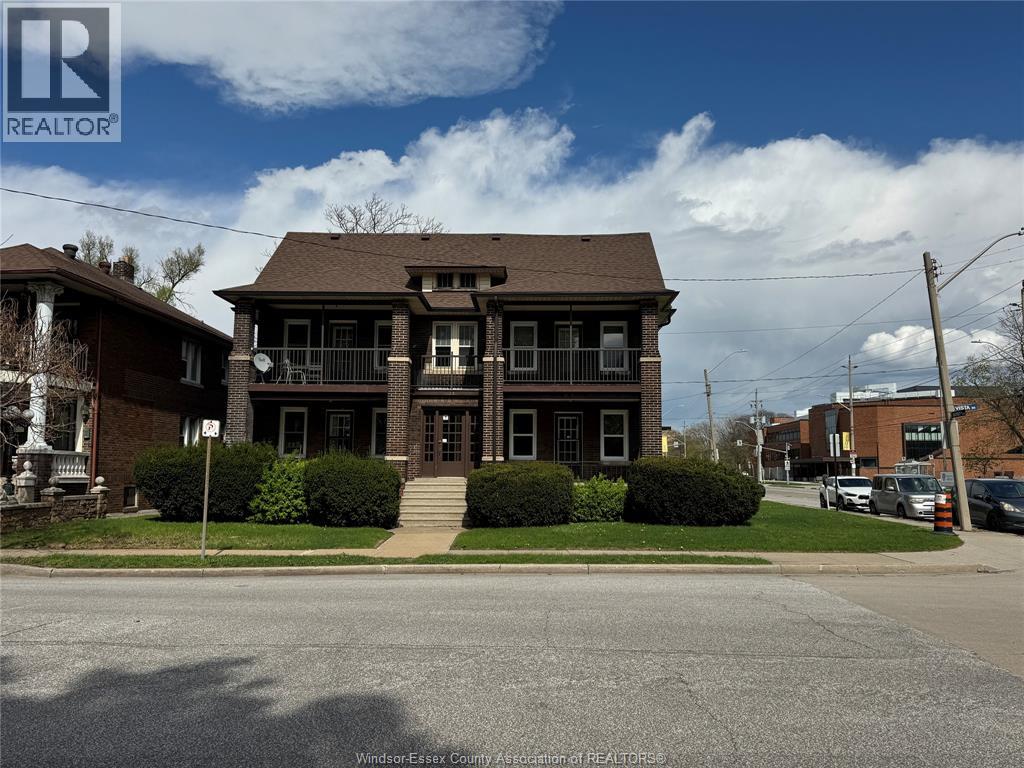 290 VISTA PLACE, Windsor, Ontario, N9B1H9 — Photo 2