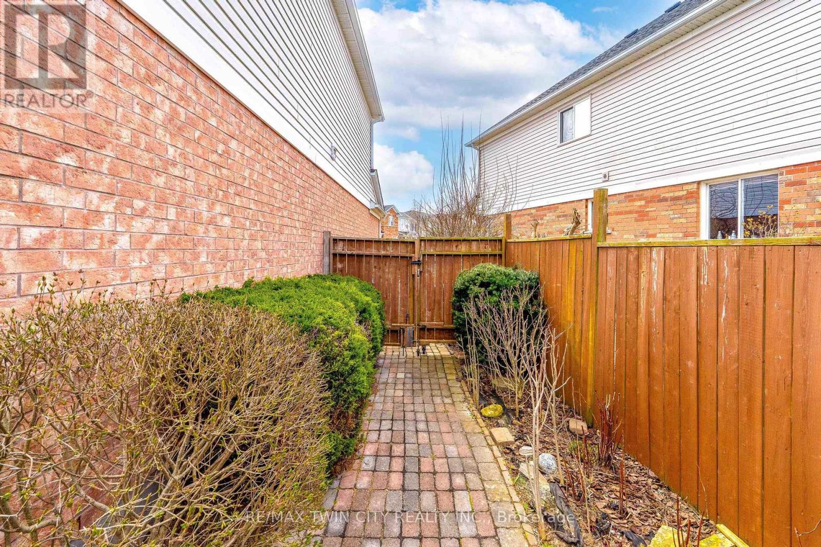 65 BLOOMINGTON DRIVE, Cambridge, Ontario, N1P1J5 — Photo 43