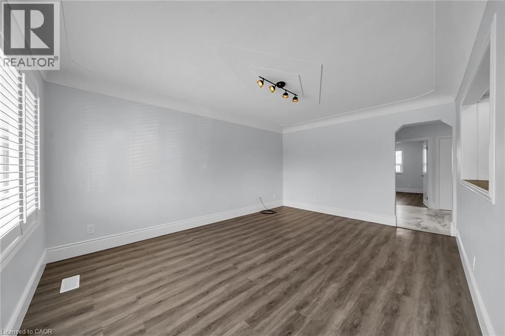 8 SHYNAL Avenue, Hamilton, Ontario, L8H6K1 — Photo 14