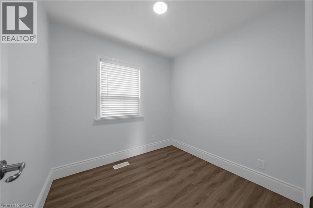 8 SHYNAL Avenue, Hamilton, Ontario, L8H6K1 — Photo 16