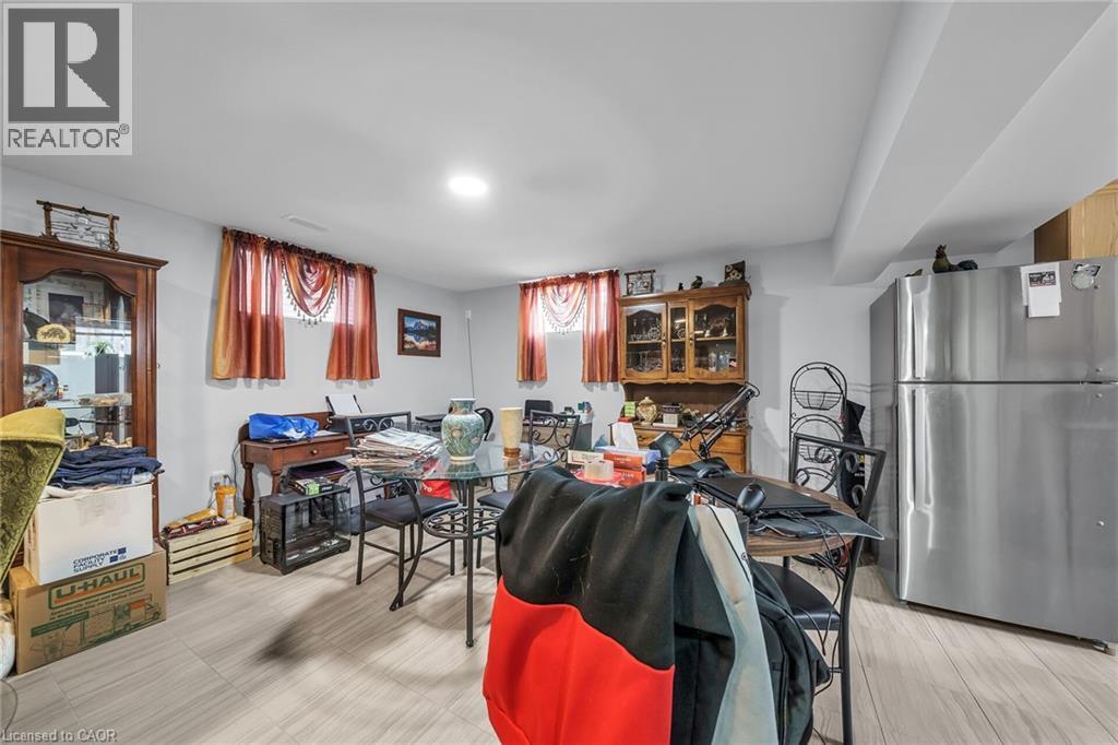 8 SHYNAL Avenue, Hamilton, Ontario, L8H6K1 — Photo 37