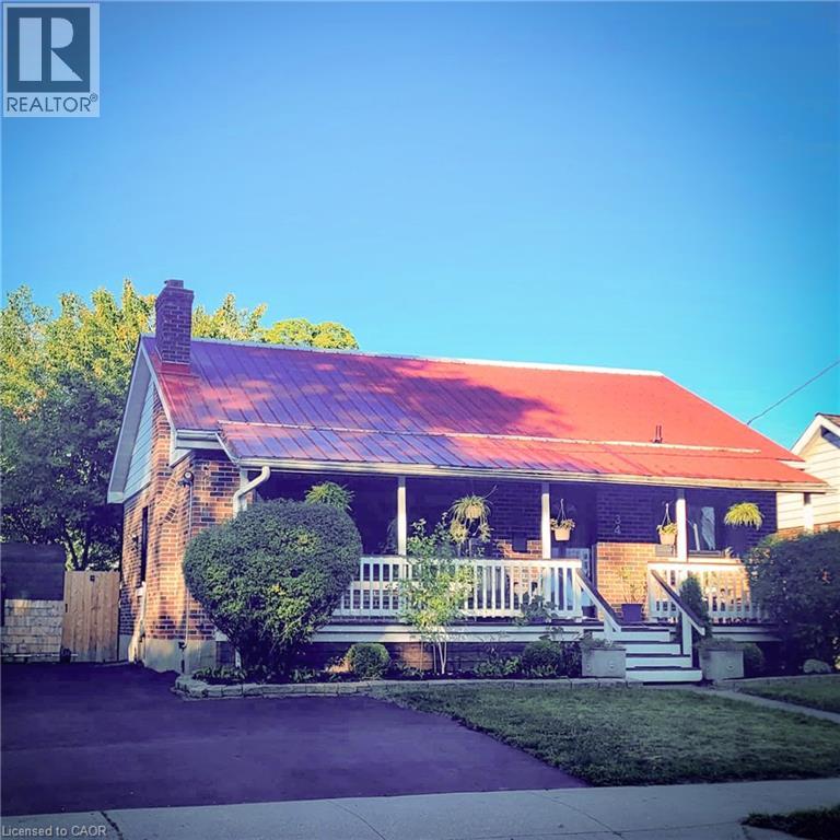 34 CHRISTOPHER Drive, Cambridge, Ontario, N1R4R4 — Photo 2