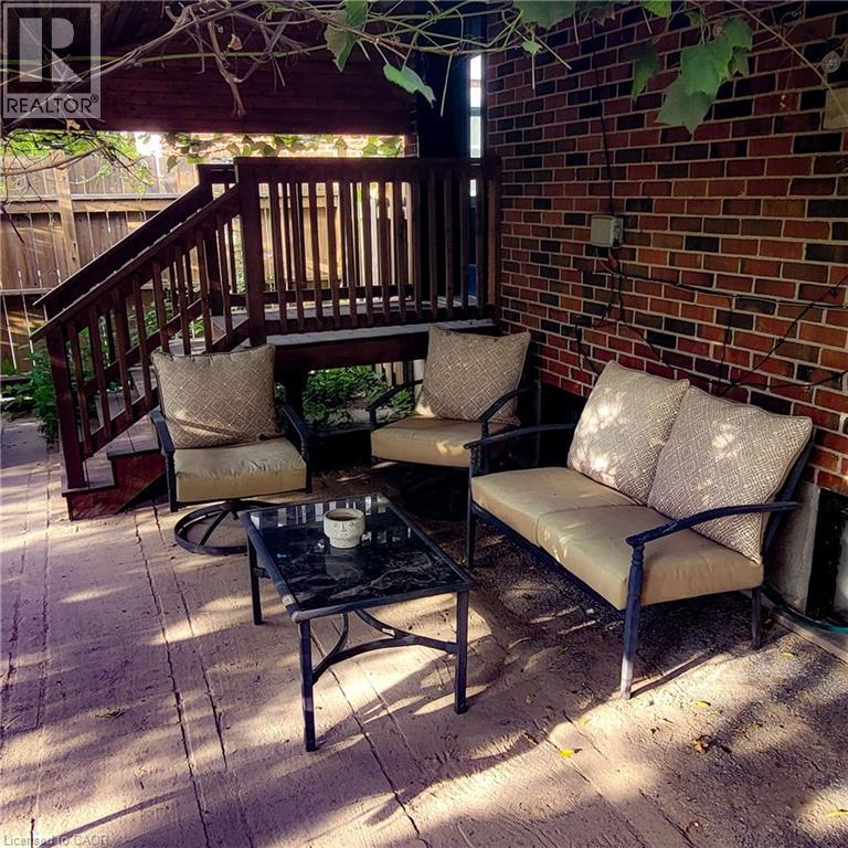 34 CHRISTOPHER Drive, Cambridge, Ontario, N1R4R4 — Photo 33