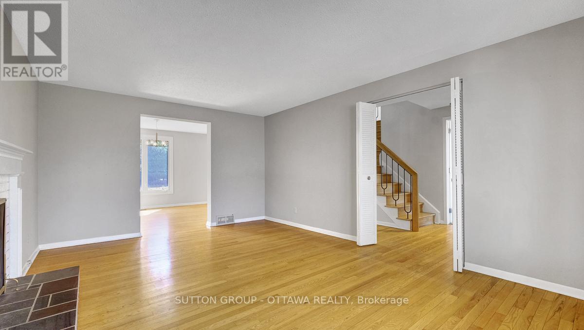 38 BEAVER RIDGE, Ottawa, Ontario, K2E6C7 — Photo 14