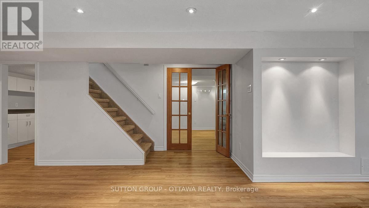 38 BEAVER RIDGE, Ottawa, Ontario, K2E6C7 — Photo 37