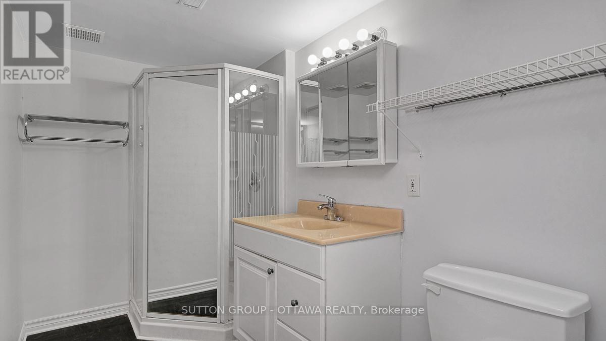 38 BEAVER RIDGE, Ottawa, Ontario, K2E6C7 — Photo 39