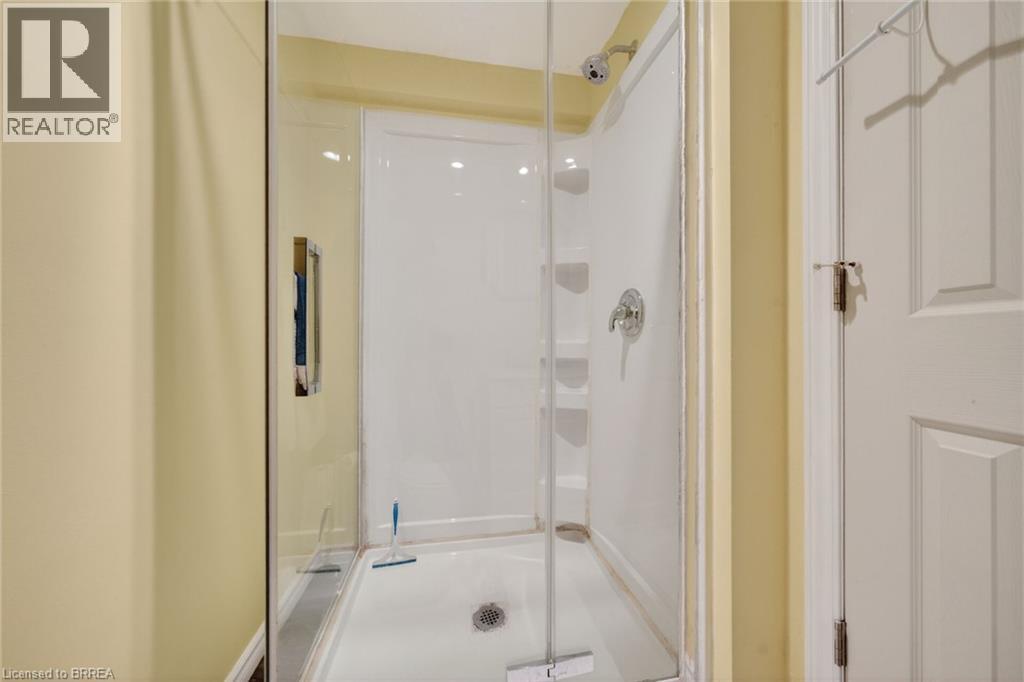34 ENFIELD Crescent, Brantford, Ontario, N3P1B2 — Photo 21