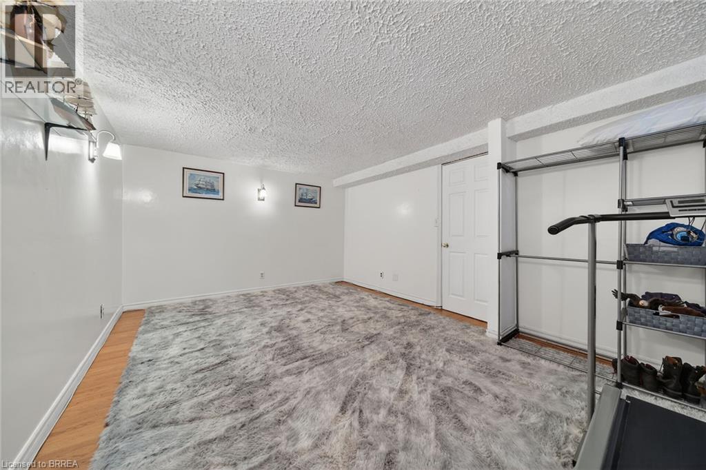 34 ENFIELD Crescent, Brantford, Ontario, N3P1B2 — Photo 24