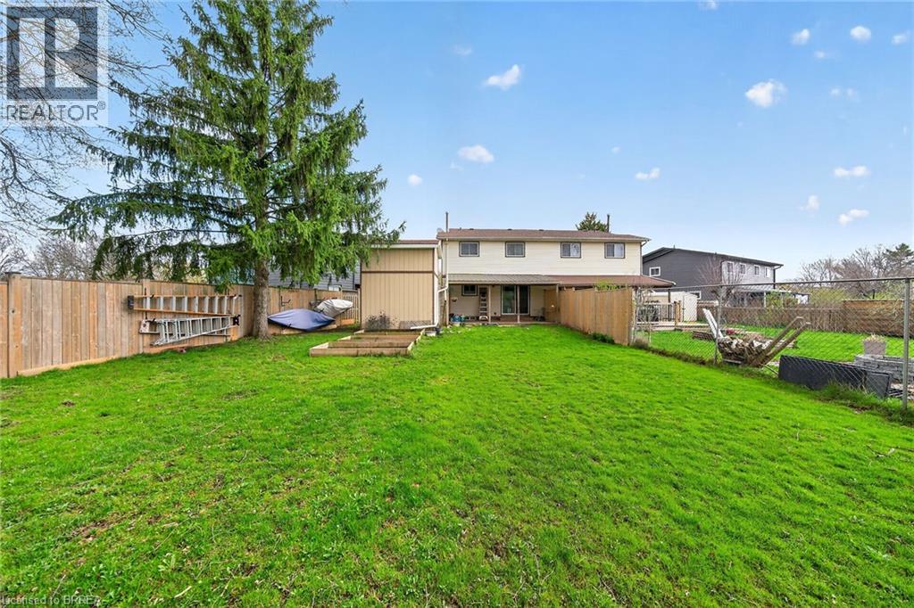 34 ENFIELD Crescent, Brantford, Ontario, N3P1B2 — Photo 33