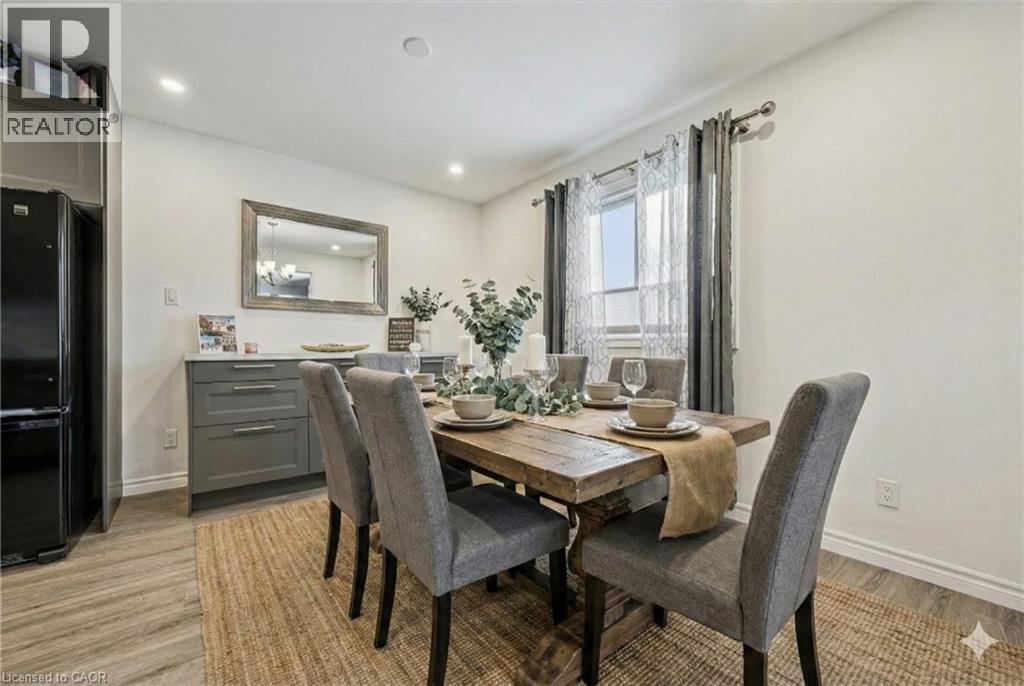 263 THE COUNTRY Way, Kitchener, Ontario, N2E2V6 — Photo 12