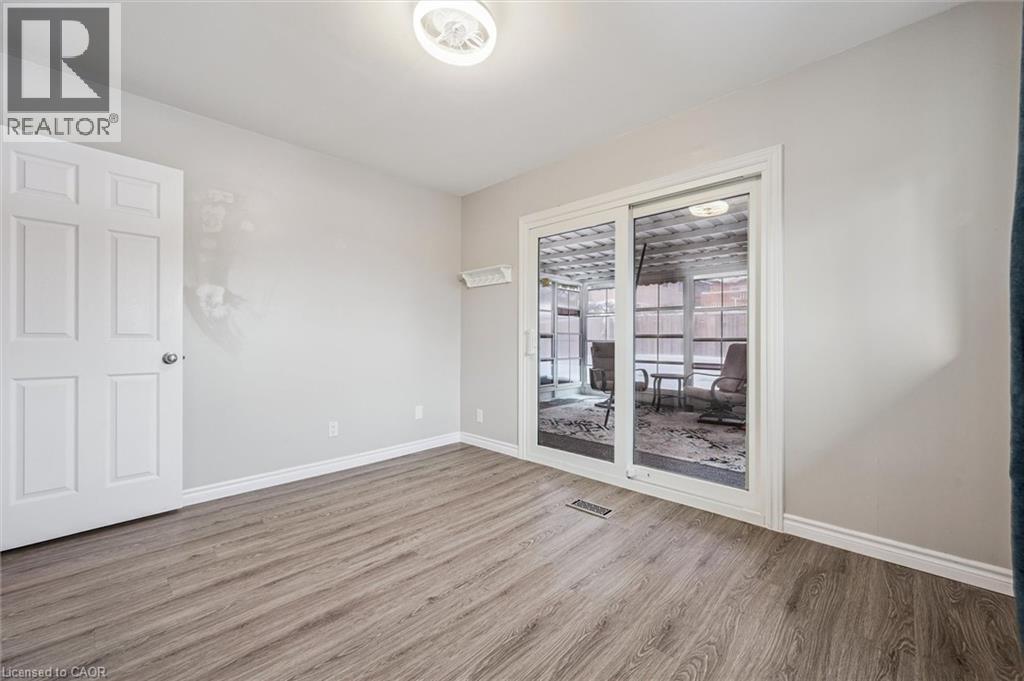 263 THE COUNTRY Way, Kitchener, Ontario, N2E2V6 — Photo 31