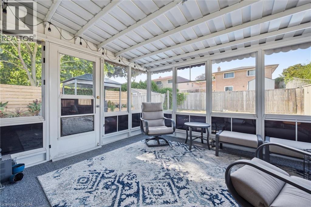 263 THE COUNTRY Way, Kitchener, Ontario, N2E2V6 — Photo 32