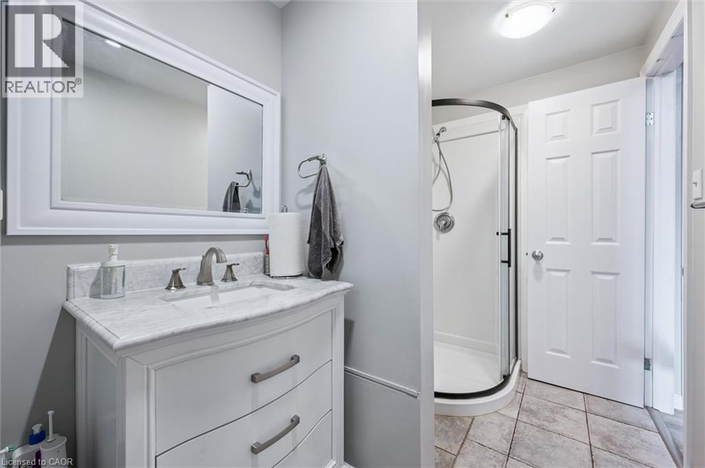 263 THE COUNTRY Way, Kitchener, Ontario, N2E2V6 — Photo 34