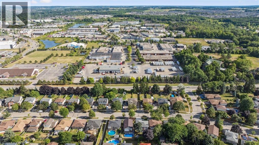 263 THE COUNTRY Way, Kitchener, Ontario, N2E2V6 — Photo 48