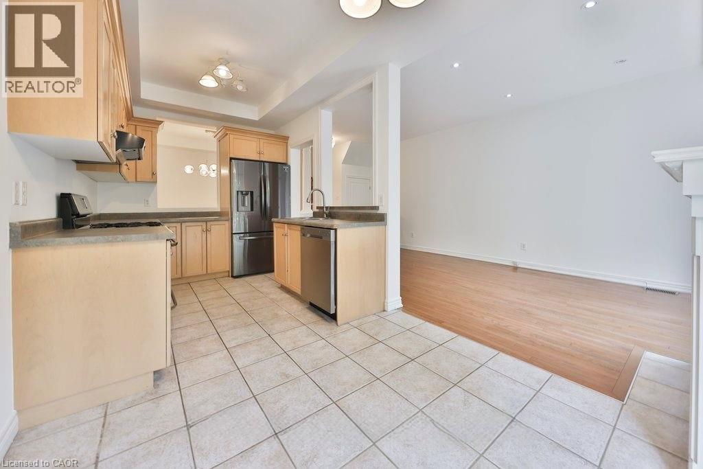 2169 ORCHARD Road Unit# 19, Burlington, Ontario, L7L7H9 — Photo 18