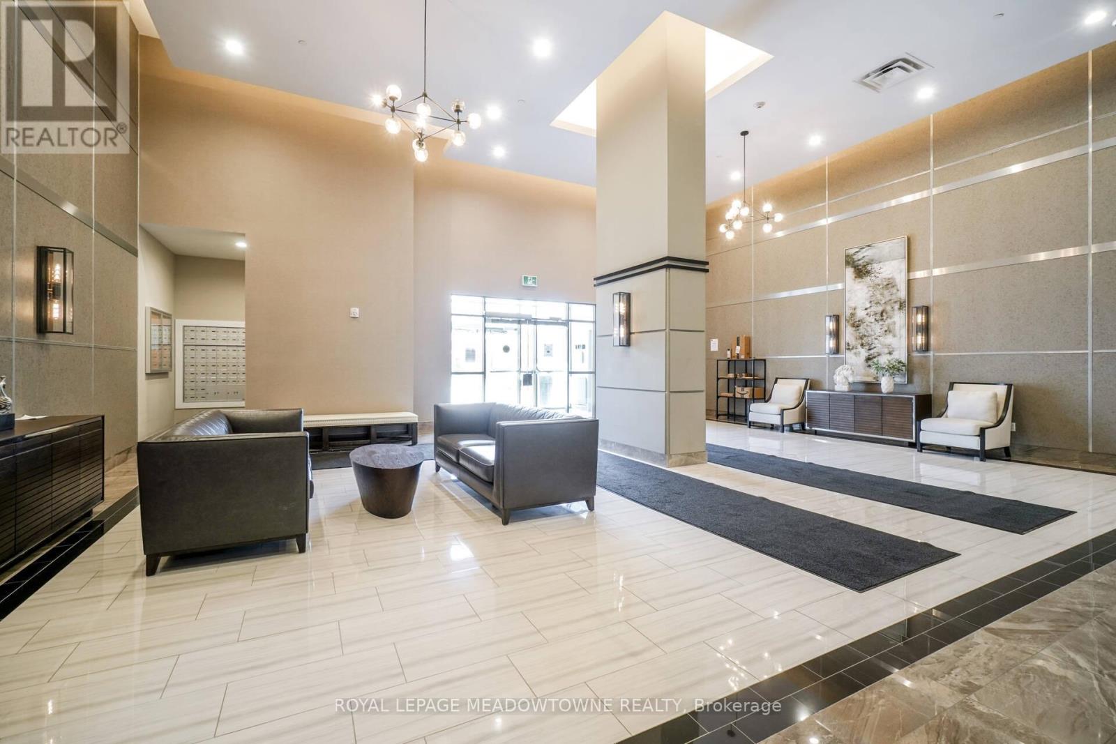 402 - 2486 OLD BRONTE ROAD, Oakville (WM Westmount), Ontario, L6M0Y4 — Photo 2