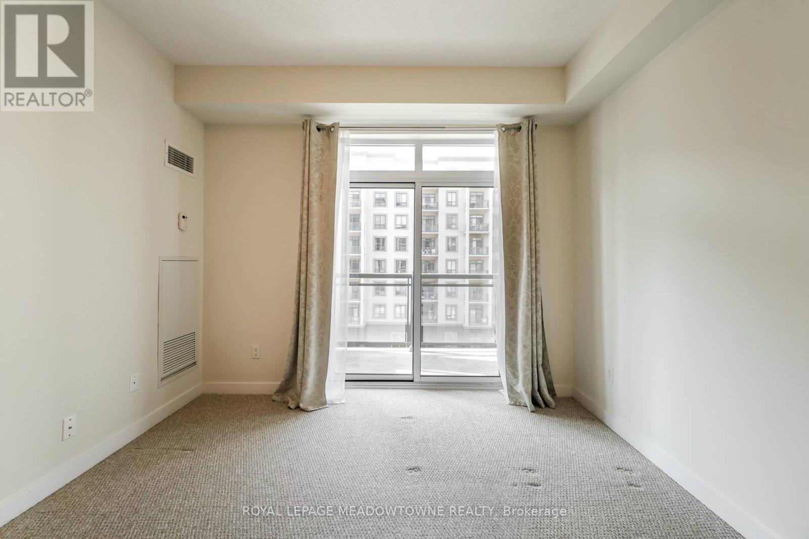 402 - 2486 OLD BRONTE ROAD, Oakville (WM Westmount), Ontario, L6M0Y4 — Photo 5