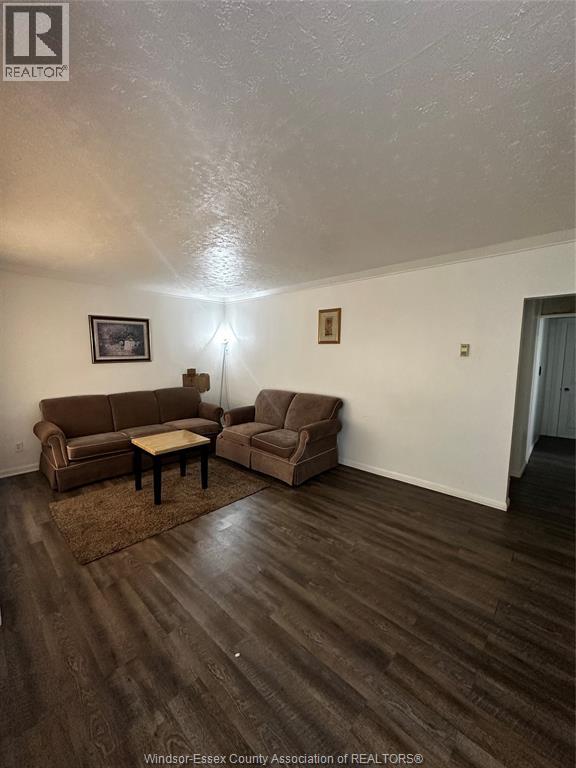 542 CHARLES, Windsor, Ontario, N8X3G3 — Photo 4