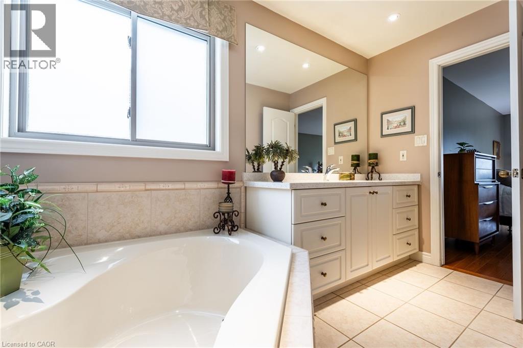 345 SOUTHCOTE Road, Ancaster, Ontario, L9G5C4 — Photo 30