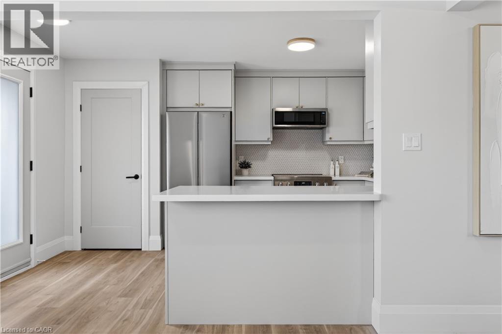 330 EAST 15TH Street Unit# Upper, Hamilton, Ontario, L9A4G5 — Photo 10