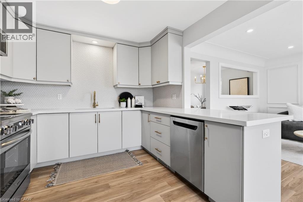 330 EAST 15TH Street Unit# Upper, Hamilton, Ontario, L9A4G5 — Photo 13