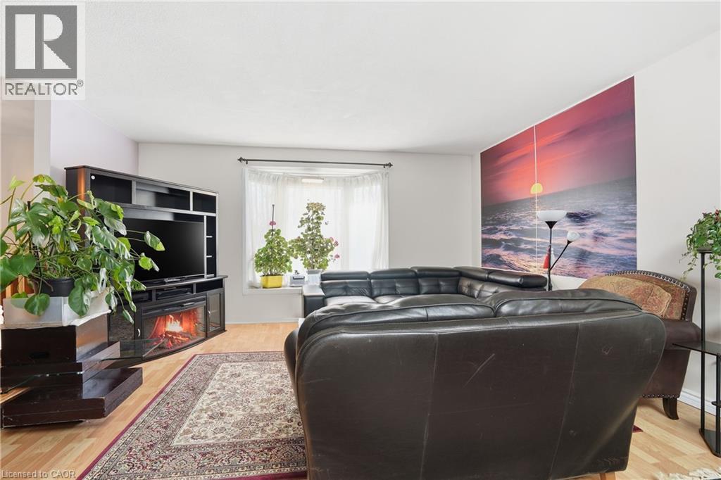 63 LINWELL Road, St. Catharines, Ontario, L2N1R6 — Photo 9