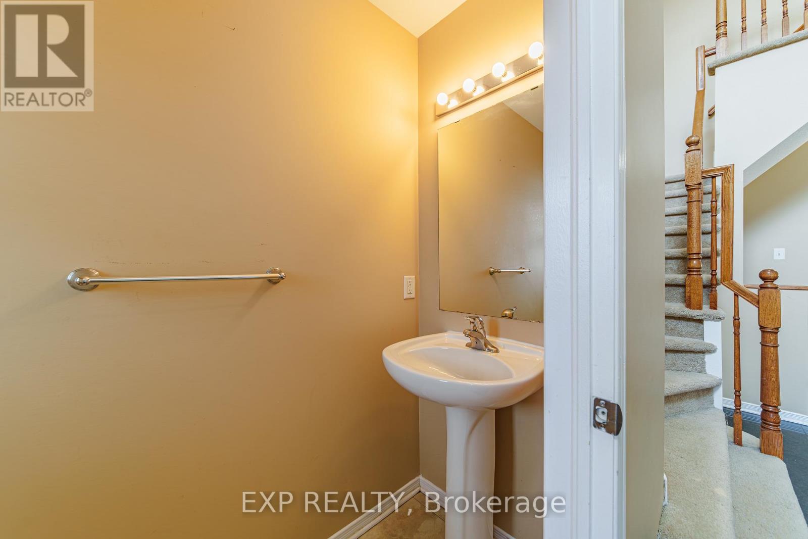 356 WEST RIDGE DRIVE, Ottawa, Ontario, K2S2G8 — Photo 3