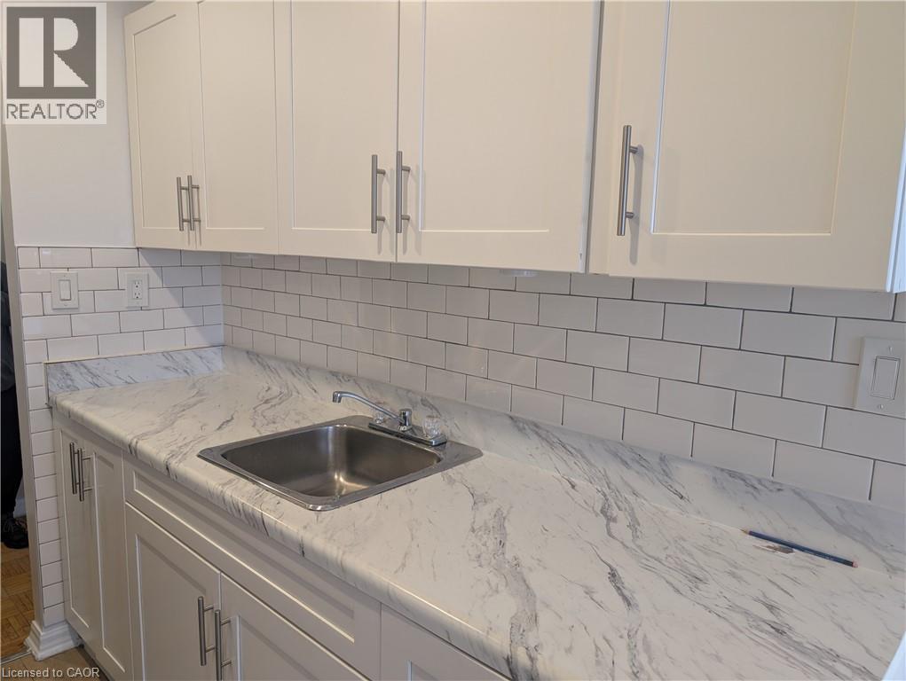 2049 PROSPECT Street Unit# 53, Burlington, Ontario, L7R1Z2 — Photo 4