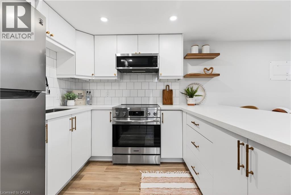 330 EAST 15TH Street Unit# Lower, Hamilton, Ontario, L9A4G5 — Photo 43