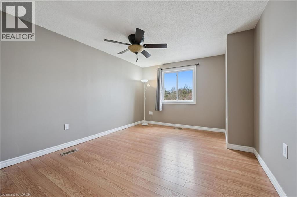 365 PIONEER Drive Unit# 25, Kitchener, Ontario, N2P2A6 — Photo 17