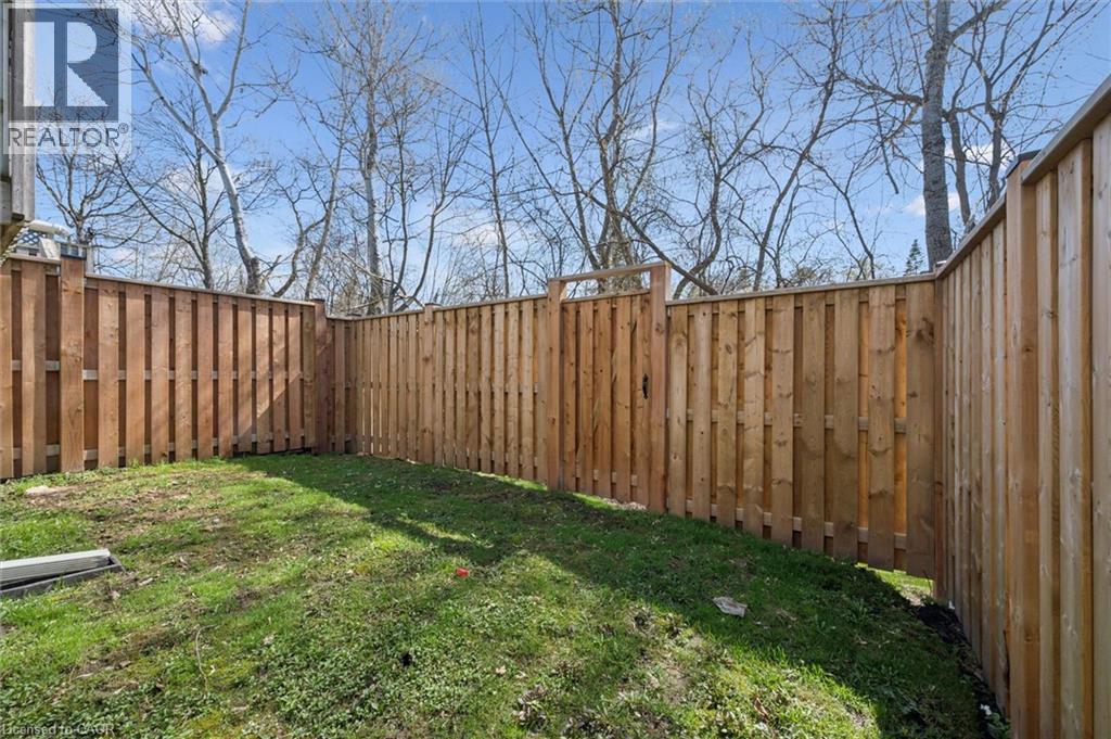 365 PIONEER Drive Unit# 25, Kitchener, Ontario, N2P2A6 — Photo 33