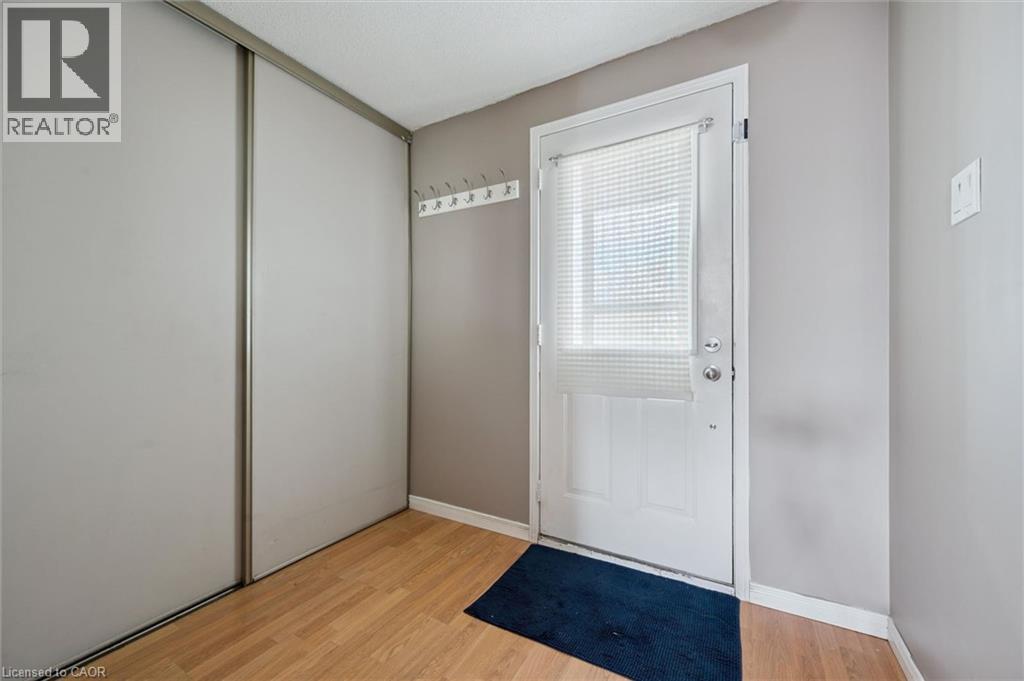 365 PIONEER Drive Unit# 25, Kitchener, Ontario, N2P2A6 — Photo 5