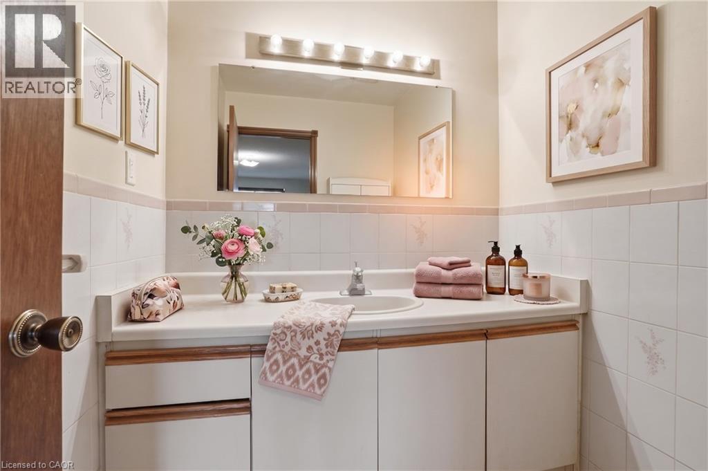 60 REXFORD Drive, Hamilton, Ontario, L8W2L9 — Photo 17