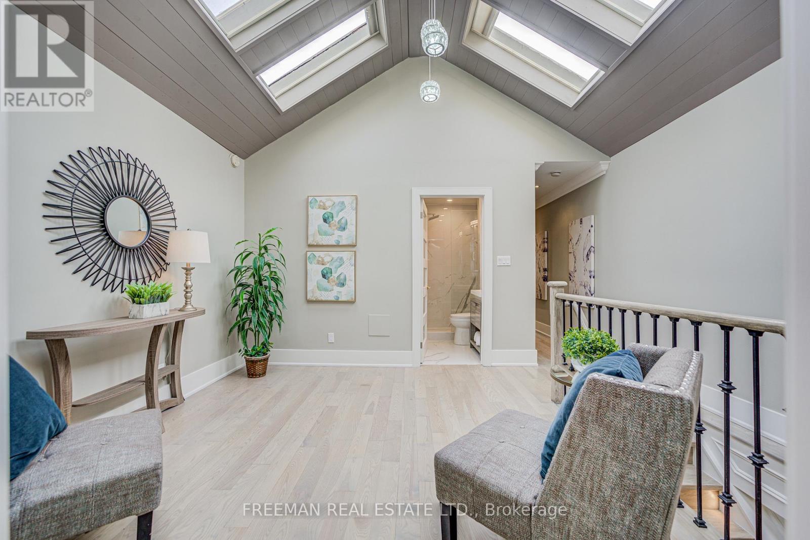 MAIN&2ND FLOOR - 916 MANNING AVENUE, Toronto (Annex), Ontario, M6G2X4 — Photo 17