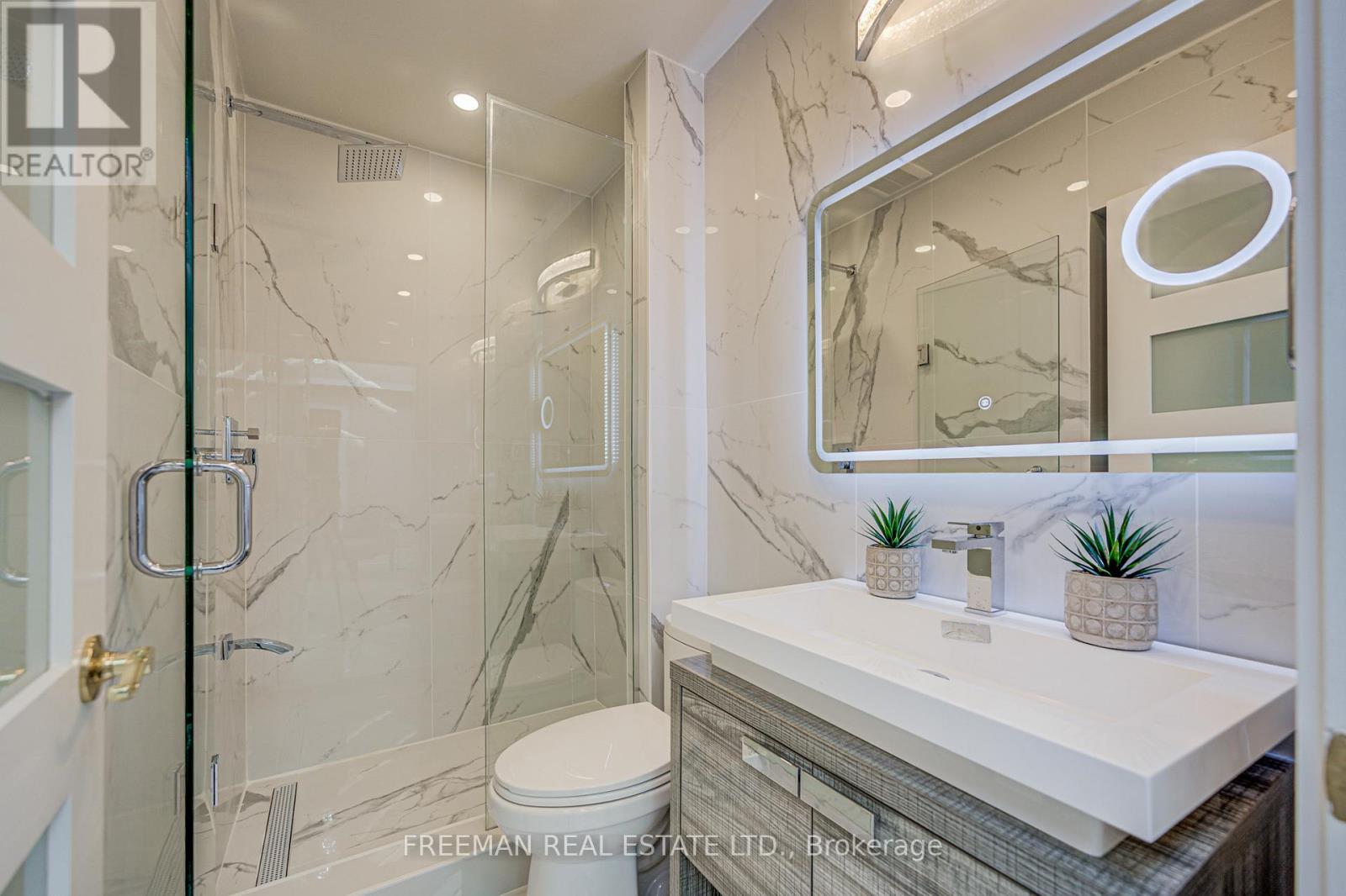 MAIN&2ND FLOOR - 916 MANNING AVENUE, Toronto (Annex), Ontario, M6G2X4 — Photo 19