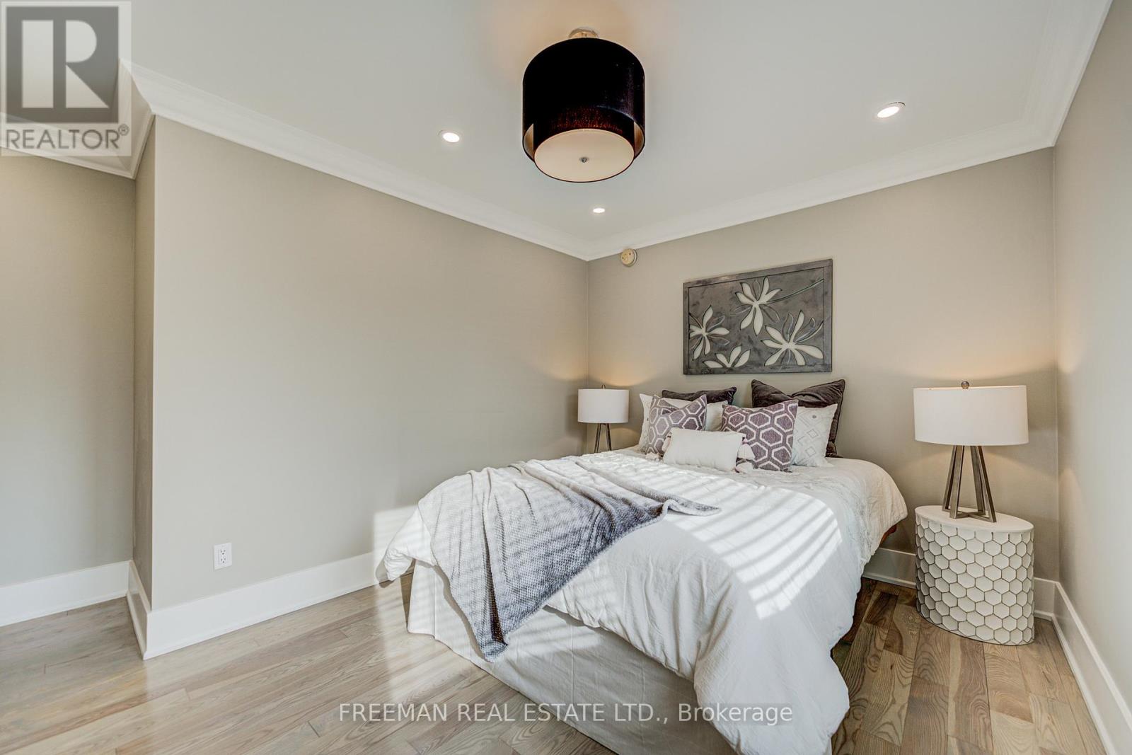 MAIN&2ND FLOOR - 916 MANNING AVENUE, Toronto (Annex), Ontario, M6G2X4 — Photo 24