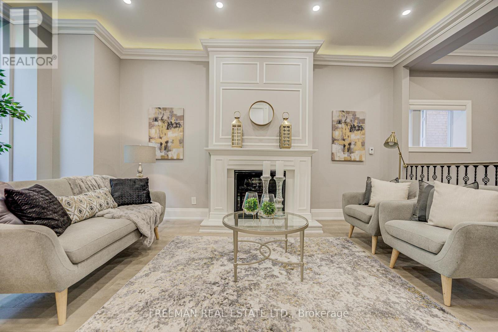 MAIN&2ND FLOOR - 916 MANNING AVENUE, Toronto (Annex), Ontario, M6G2X4 — Photo 3