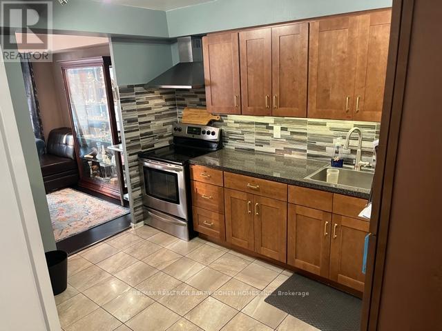 304 - 150 NEPTUNE DRIVE, Toronto (Englemount-Lawrence), Ontario, M6A2Y9 — Photo 9