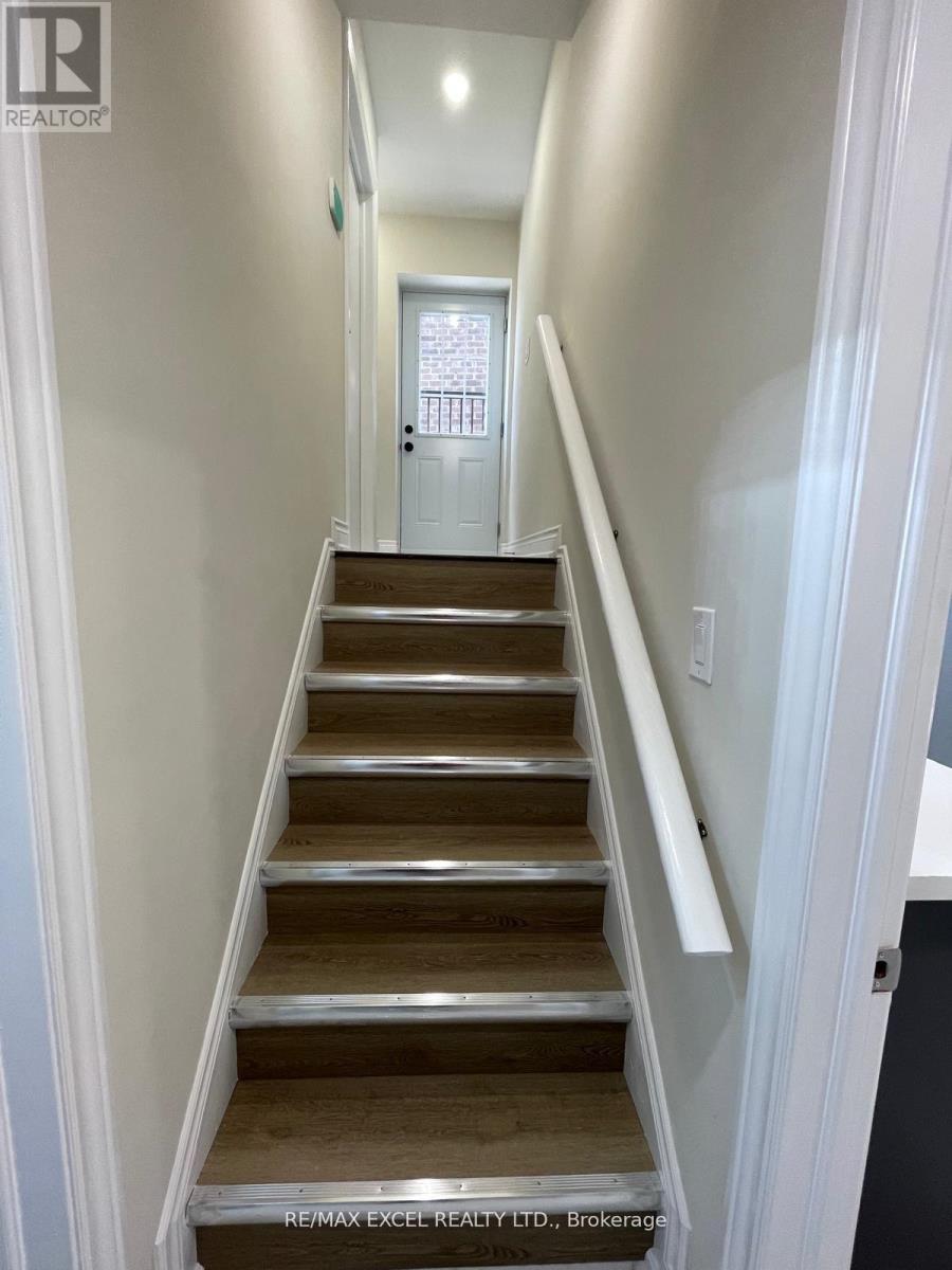 BASEMENT - 125 SHARAVOGUE AVENUE, Oshawa (Windfields), Ontario, L1L0G4 — Photo 10