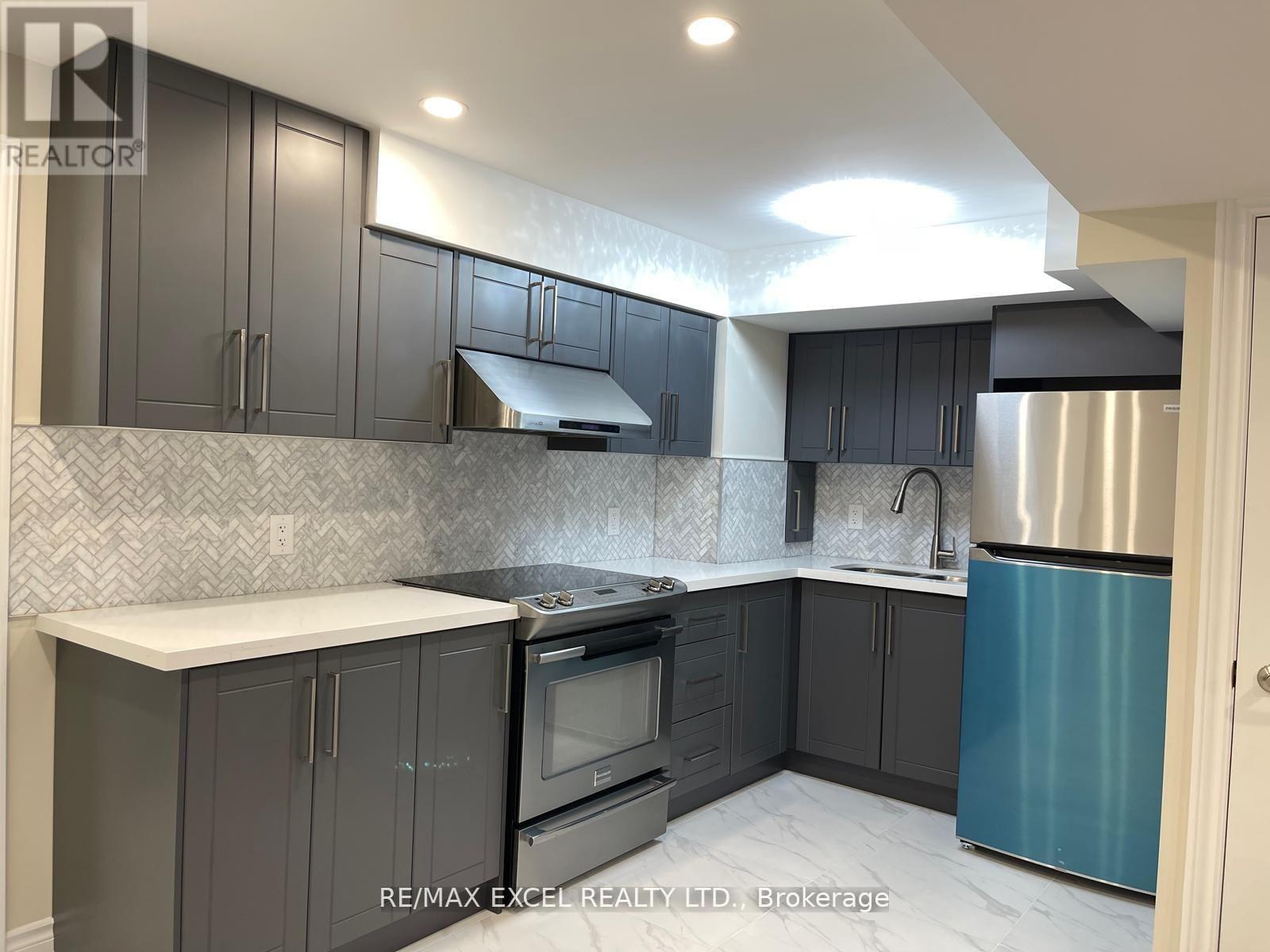 BASEMENT - 125 SHARAVOGUE AVENUE, Oshawa (Windfields), Ontario, L1L0G4 — Photo 2