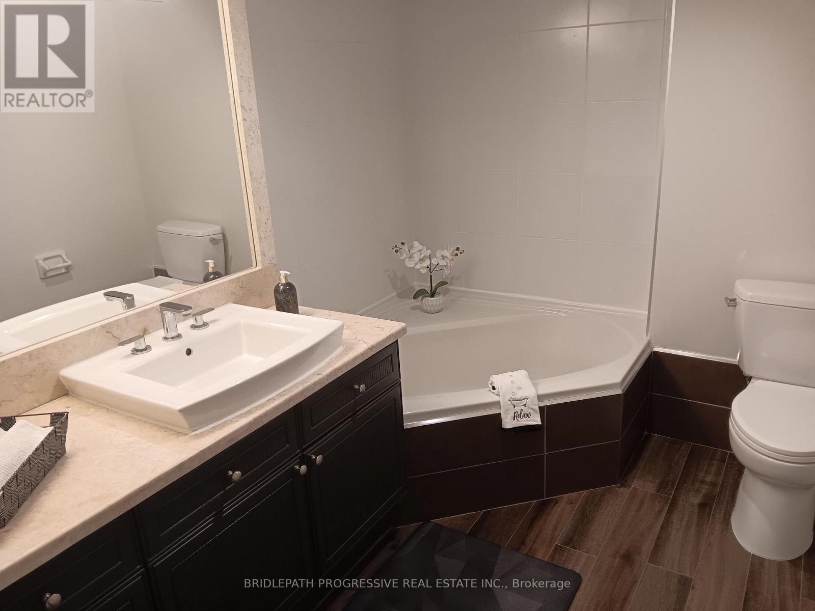 1505 - 7300 YONGE STREET, Vaughan (Crestwood-Springfarm-Yorkhill), Ontario, L4J7Y5 — Photo 16