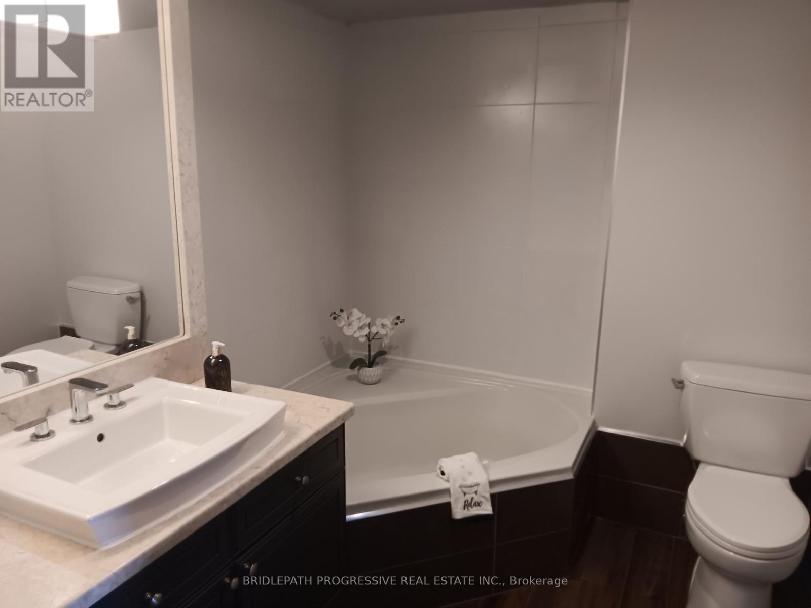 1505 - 7300 YONGE STREET, Vaughan (Crestwood-Springfarm-Yorkhill), Ontario, L4J7Y5 — Photo 18