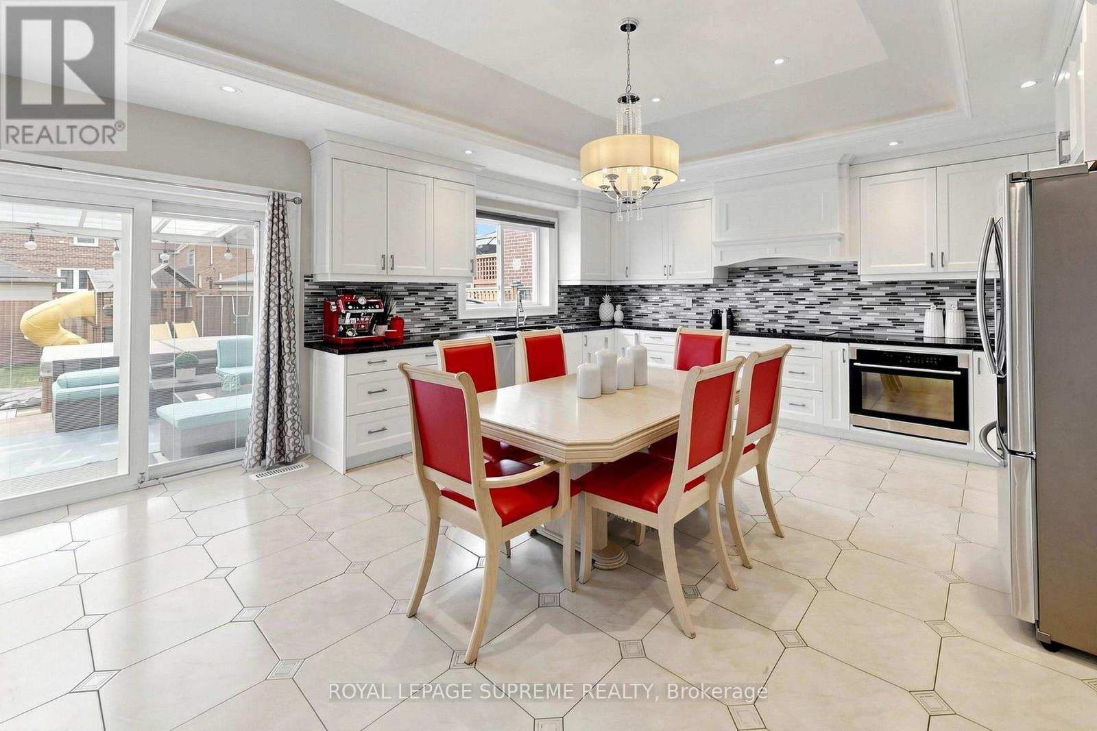 46 CHISWICK AVENUE, Toronto (Brookhaven-Amesbury), Ontario, M6M4T9 — Photo 12