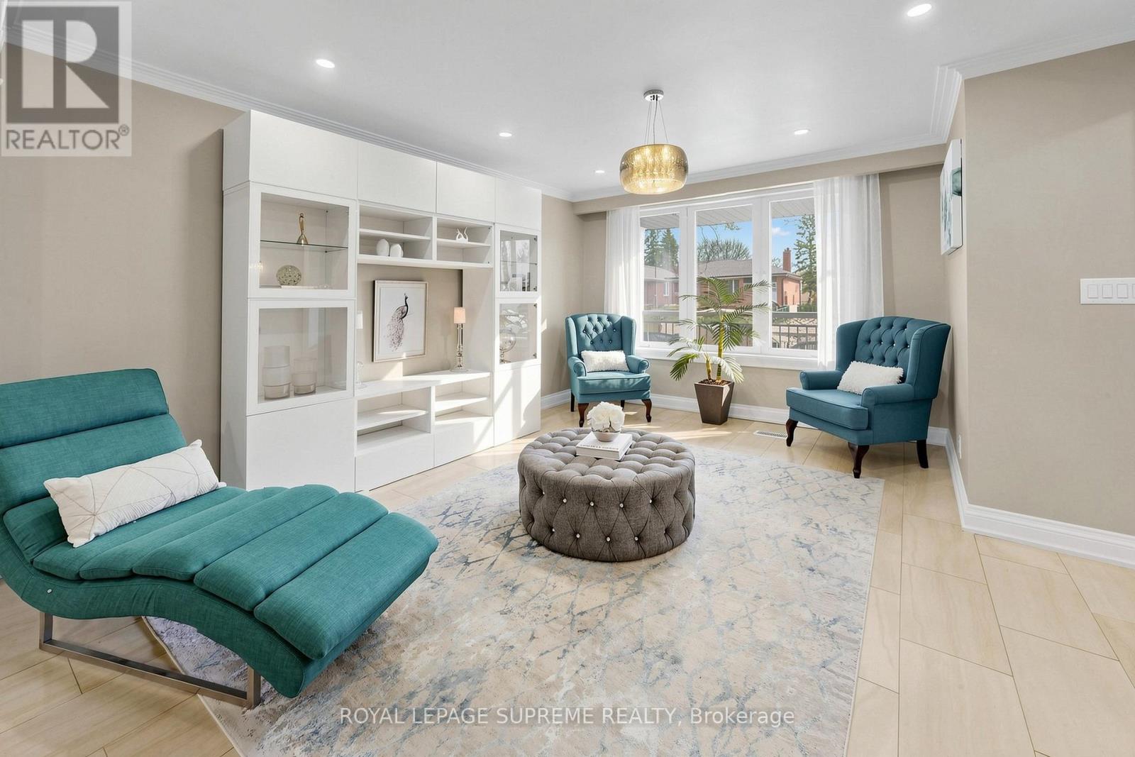 46 CHISWICK AVENUE, Toronto (Brookhaven-Amesbury), Ontario, M6M4T9 — Photo 9