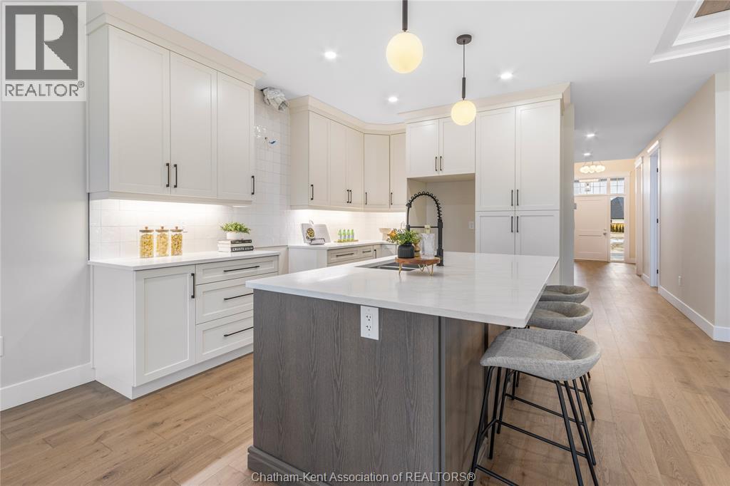 64 BLOOMINGTON WAY, Chatham, Ontario, N7L0H2 — Photo 18