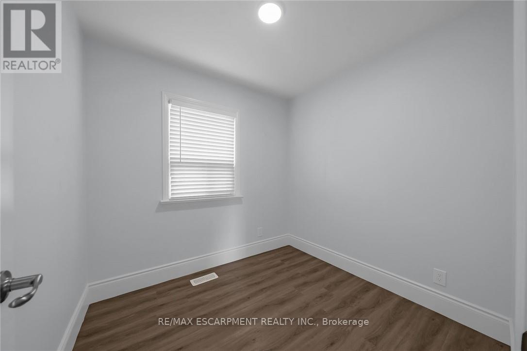 8 SHYNAL AVENUE, Hamilton (Parkview), Ontario, L8H6K1 — Photo 16