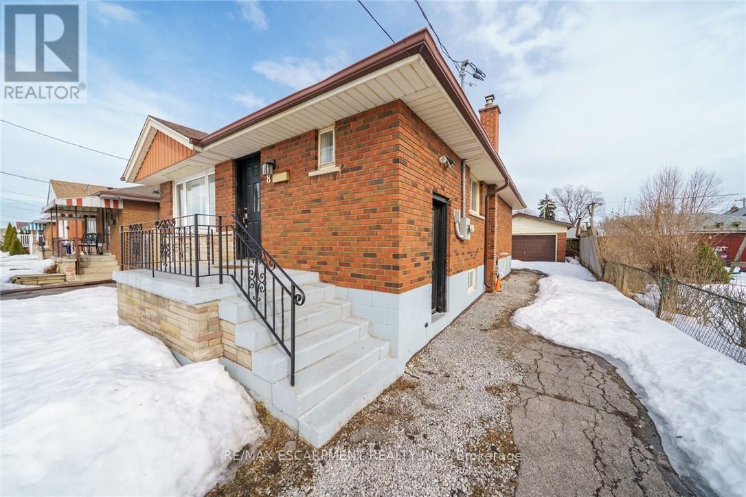 8 SHYNAL AVENUE, Hamilton (Parkview), Ontario, L8H6K1 — Photo 3