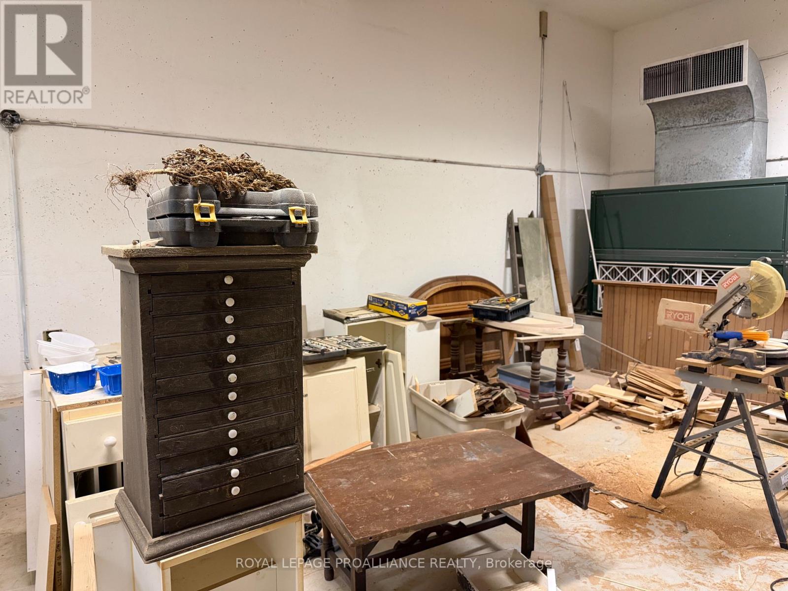 125 JAMES STREET W, Brockville, Ontario, K6V4A3 — Photo 13