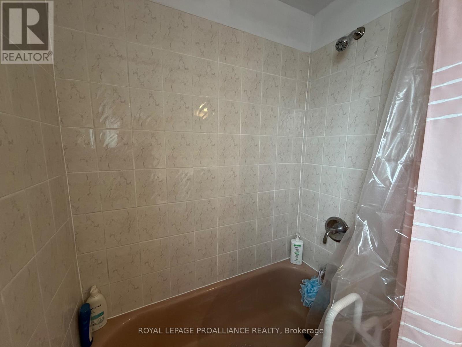 125 JAMES STREET W, Brockville, Ontario, K6V4A3 — Photo 23