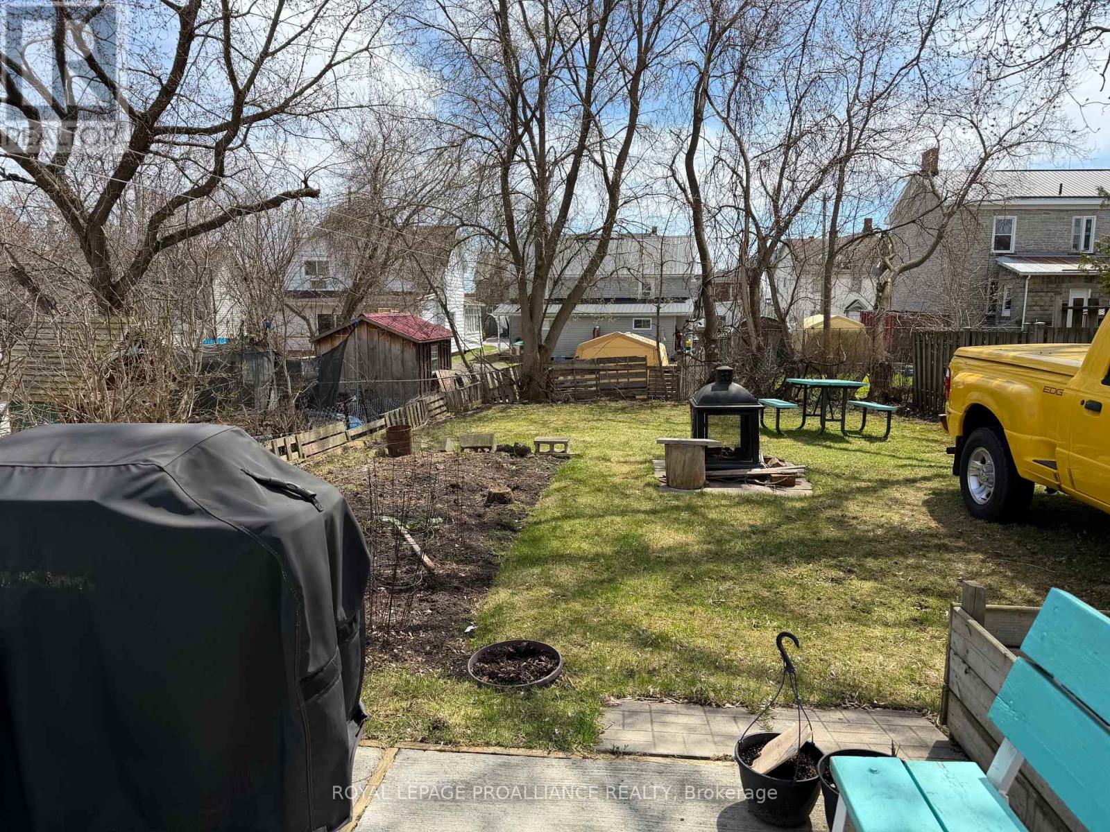 125 JAMES STREET W, Brockville, Ontario, K6V4A3 — Photo 3